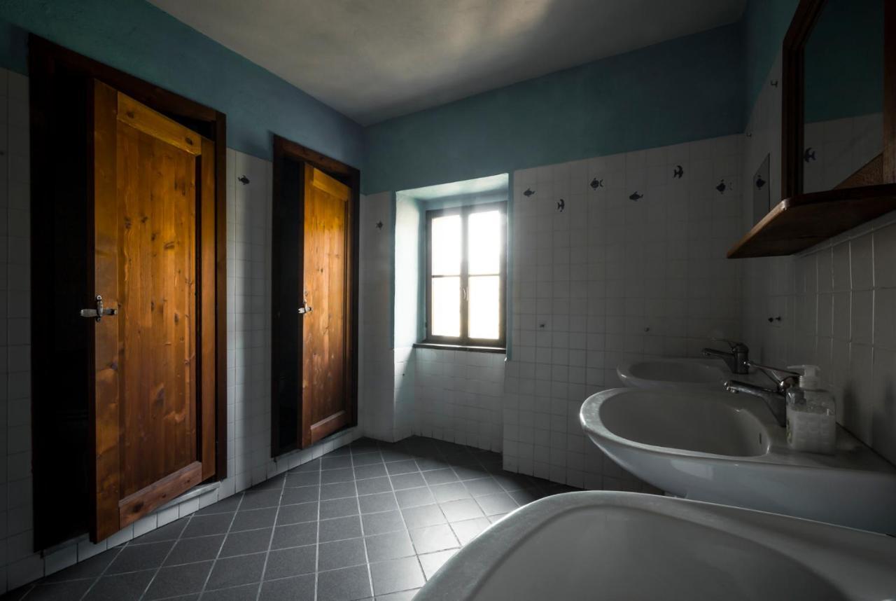 Ostello Podesteria Di Gombola - Arte E Territorio Polinago Bagian luar foto