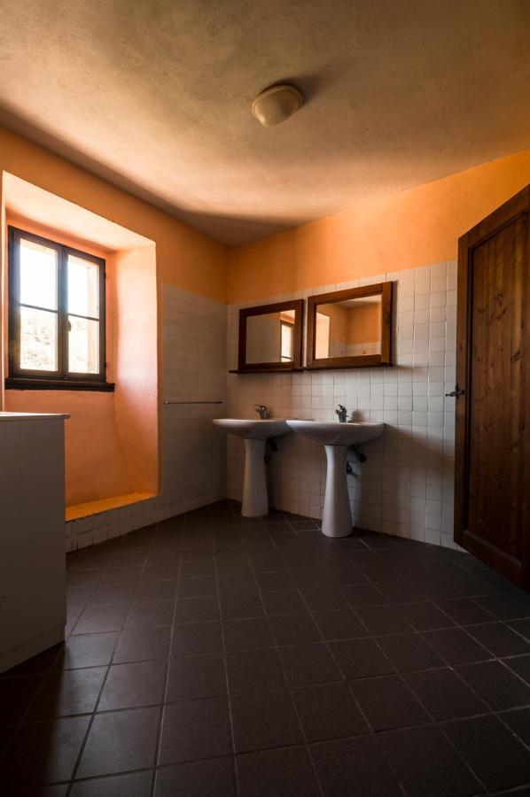 Ostello Podesteria Di Gombola - Arte E Territorio Polinago Bagian luar foto